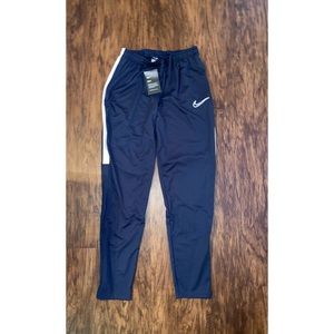 Men’s Nike Dri-FIT Navy Joggers Sz Medium NWT